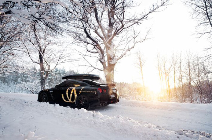 The 4x4 system on the GT-R lends itself quite well to slippery roads.