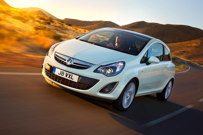The 1.3-litre Ecoflex engine with stop-start can crack 80mpg.