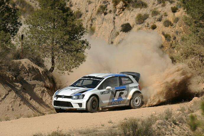 It does 0-62mph in 4.1 seconds. On dirt.