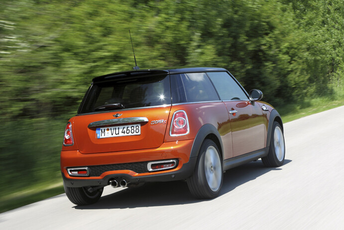 All Minis come with run-flat tyres.