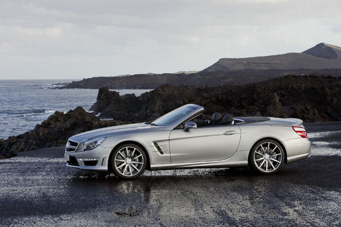 It also ushers in a modest bodykit. Be careful of what colour you choose, though. Some hues make it look a bit fussy.