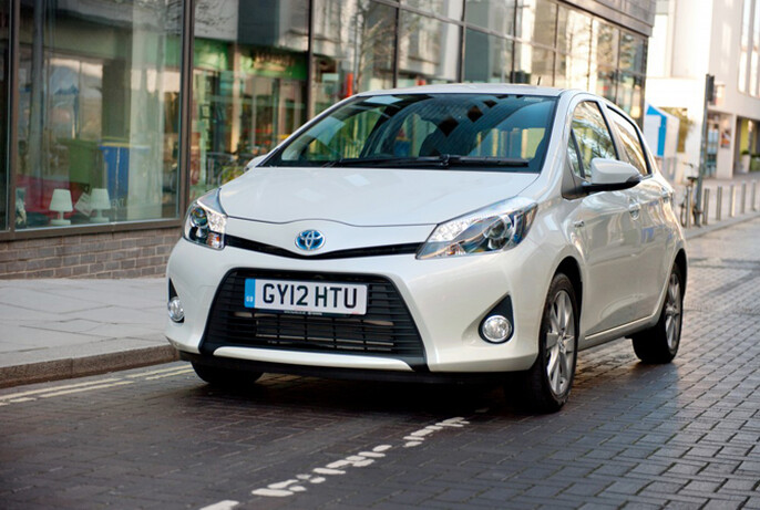 The Yaris Hybrid looks remarkably similar to the petrol and diesel cars, but has a larger bonnet, which makes it look slightly meaner.