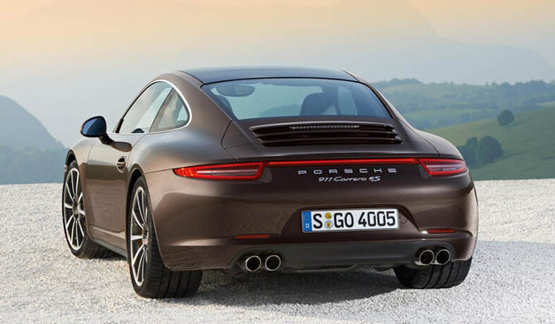 The 911 Carrera 4 and 4S feature a slightly revised rear end.