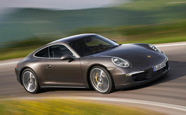 New lightweight aluminium bodywork makes this a more fuel-efficient Carrera 4.