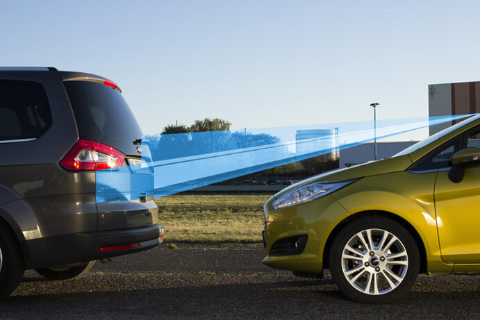 Active City Stop brakes your Fiesta automatically and saves you a shedload of cash.