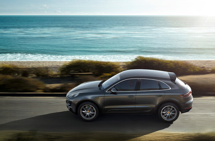 Can the Porsche Macan defeat the mighty Evoque?