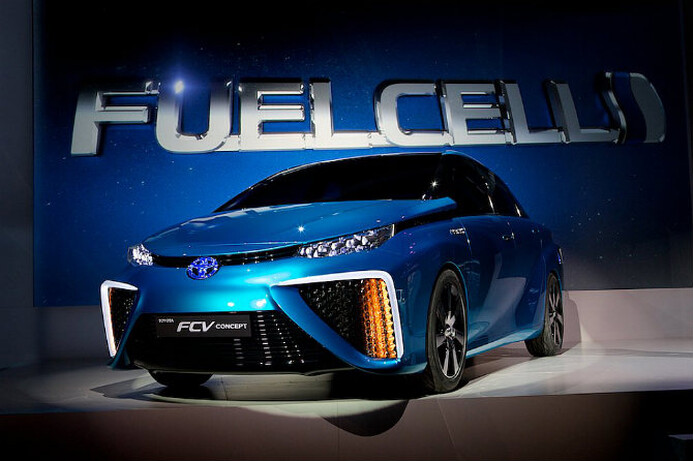 Toyota FCV to go on sale in 2015