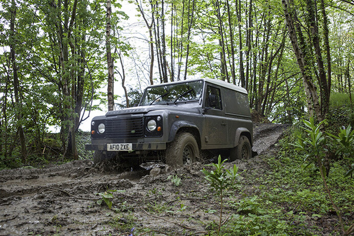Dom has some Joly good fun in a Land Rover.