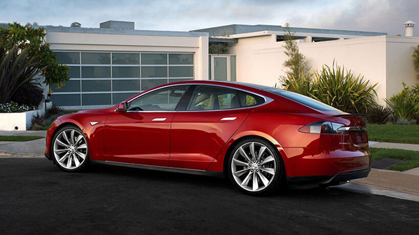 Tesla Model S: Bit of a looker