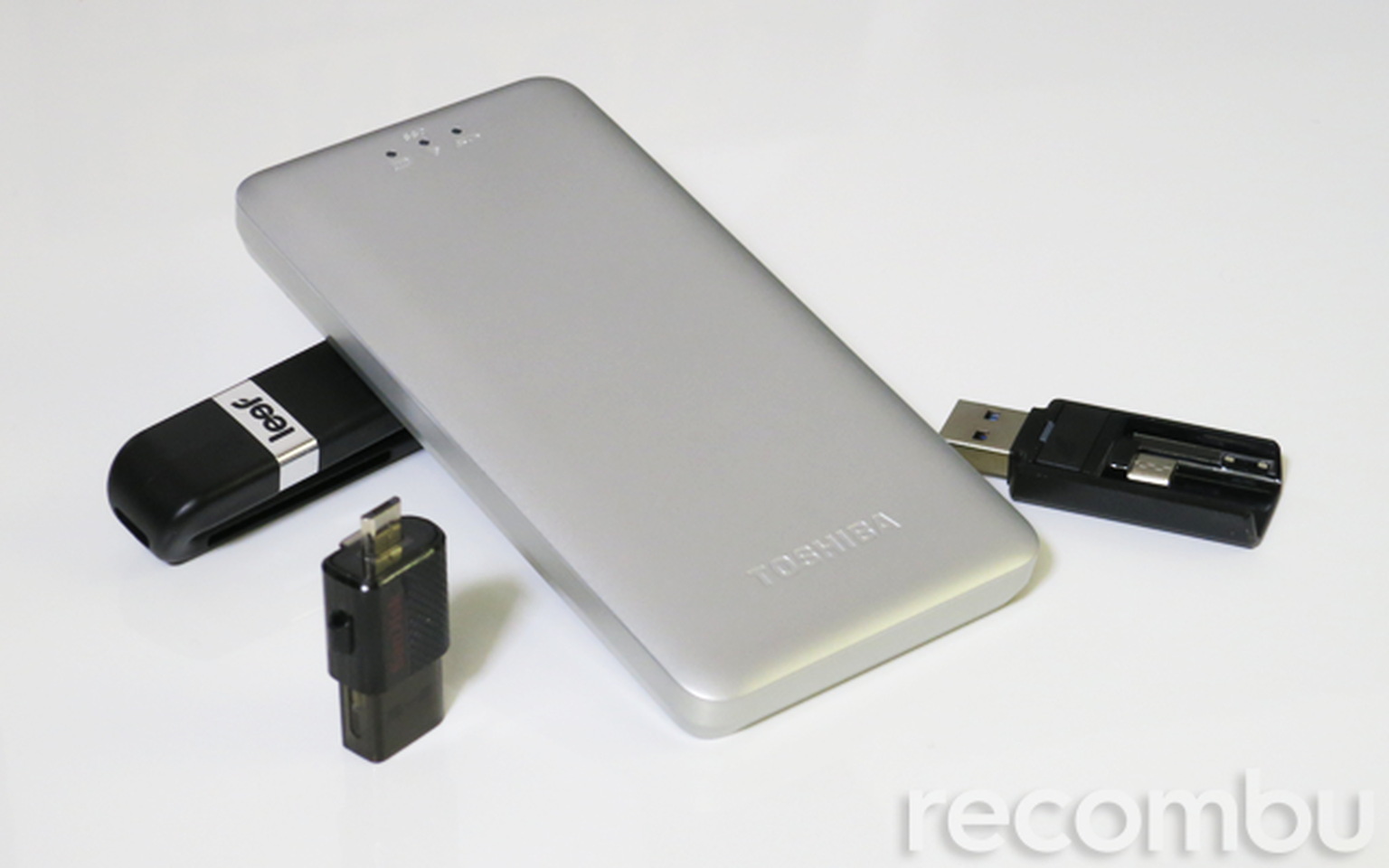 Four solutions to the Galaxy S6's non-expandable storage
