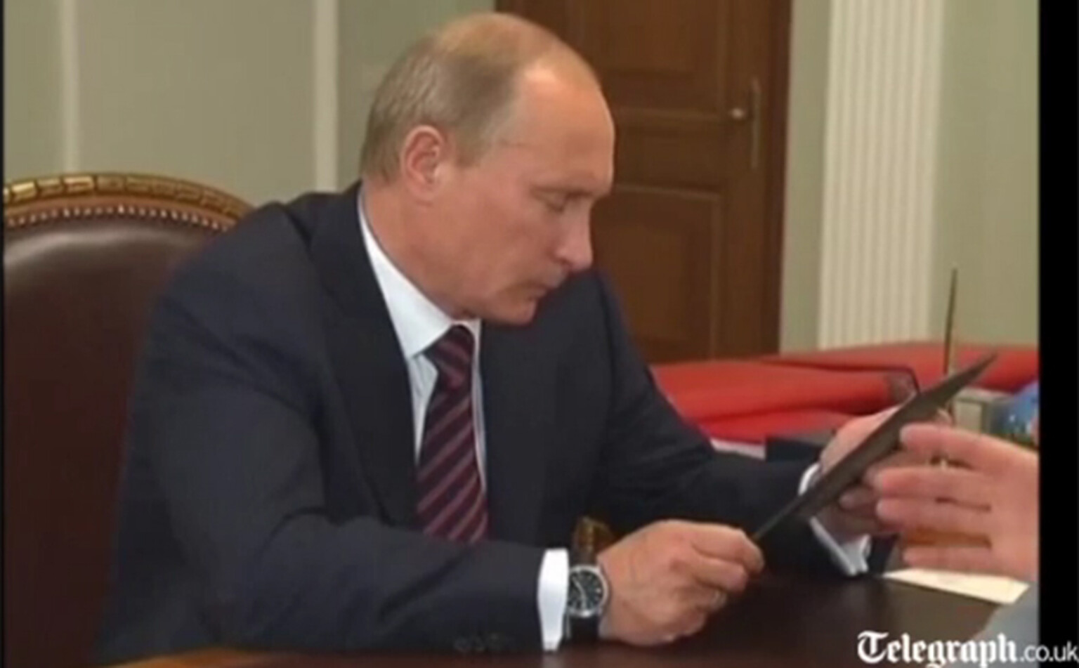 Russia announces new e-reader tablet for use in schools