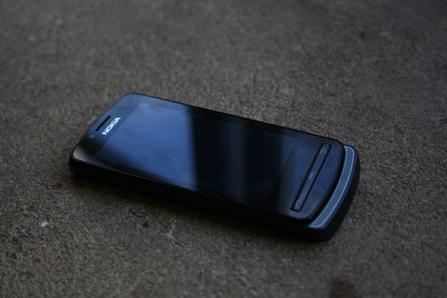Nokia 700 hands-on and first impressions
