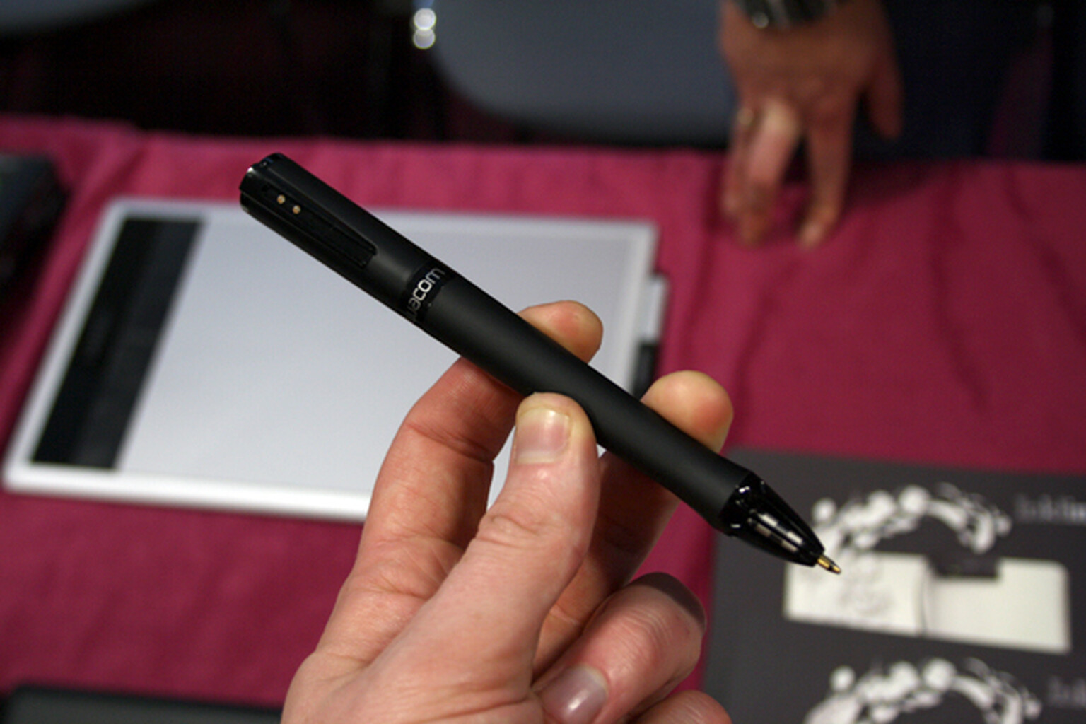 Wacom Inkling digital pen: Hands-on photos