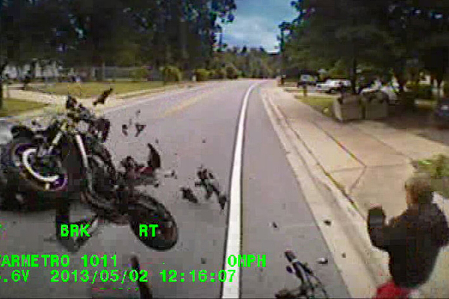Watch Jack Nicklaus' grandson crash his motorbike into a Lexus