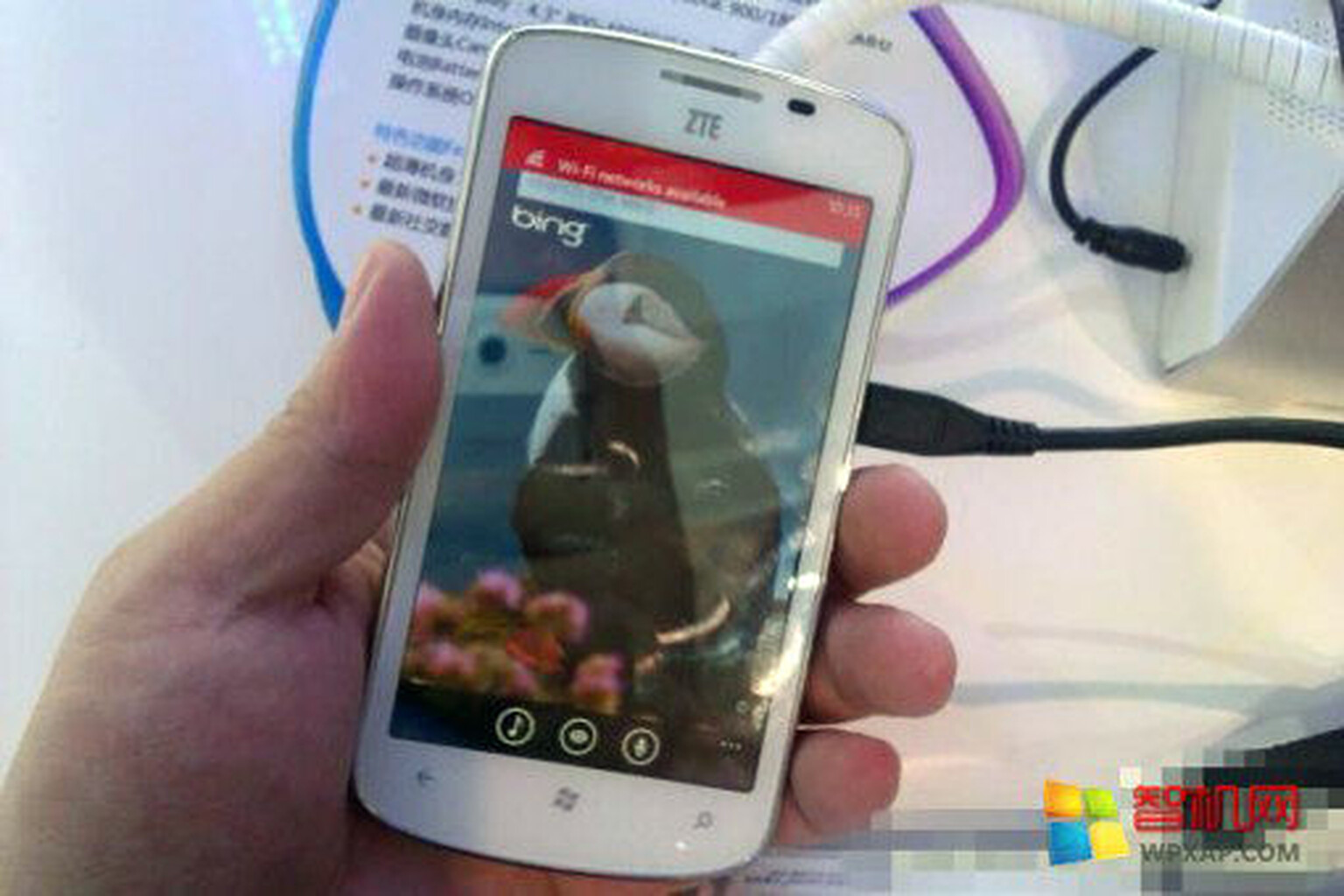 ZTE Tania appears: Windows Phone 7.5 Mango to go, looks like a ZTE Skate