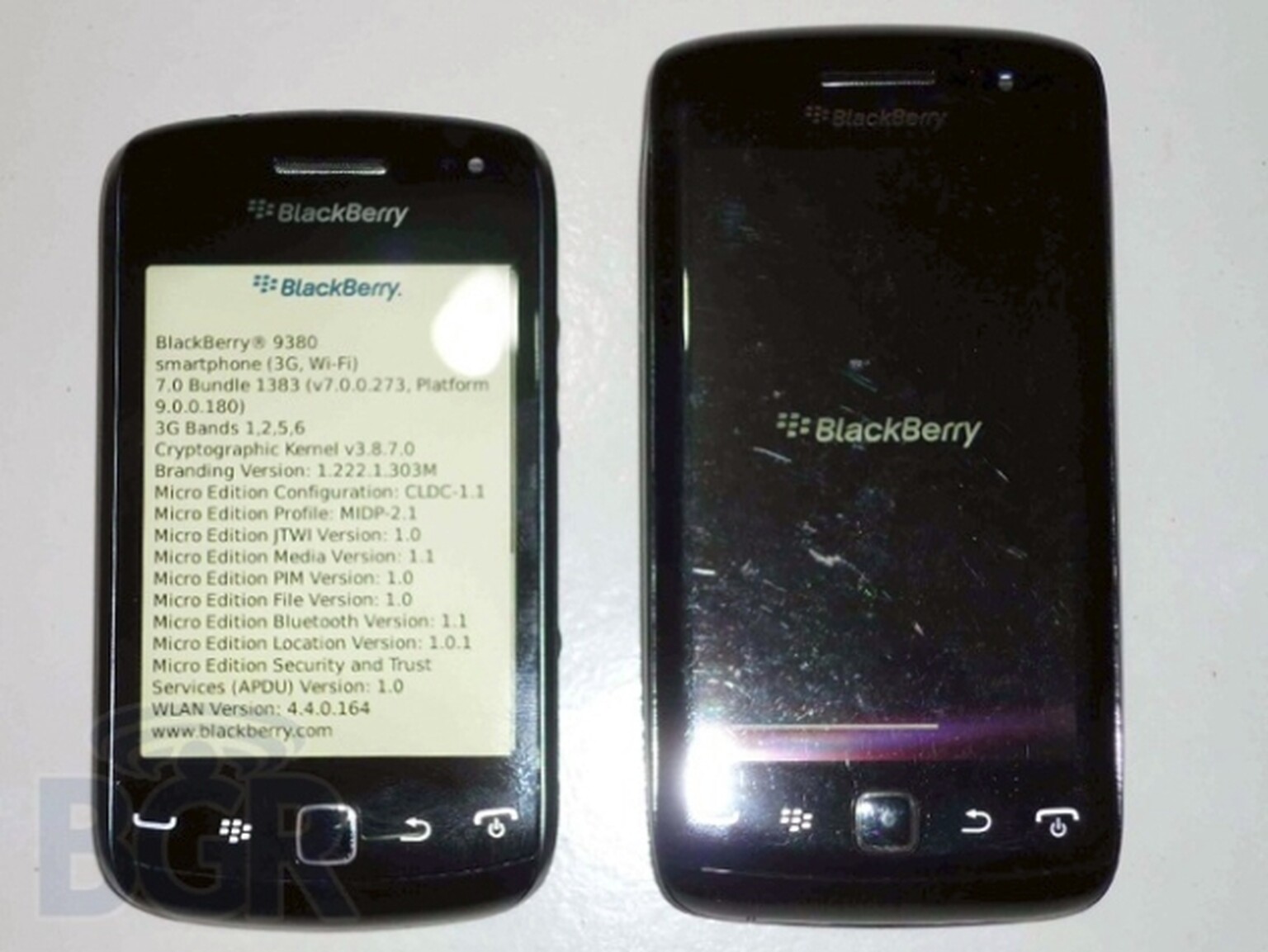 BlackBerry Curve 9380: Entry level BB with a touchscreen gets handled