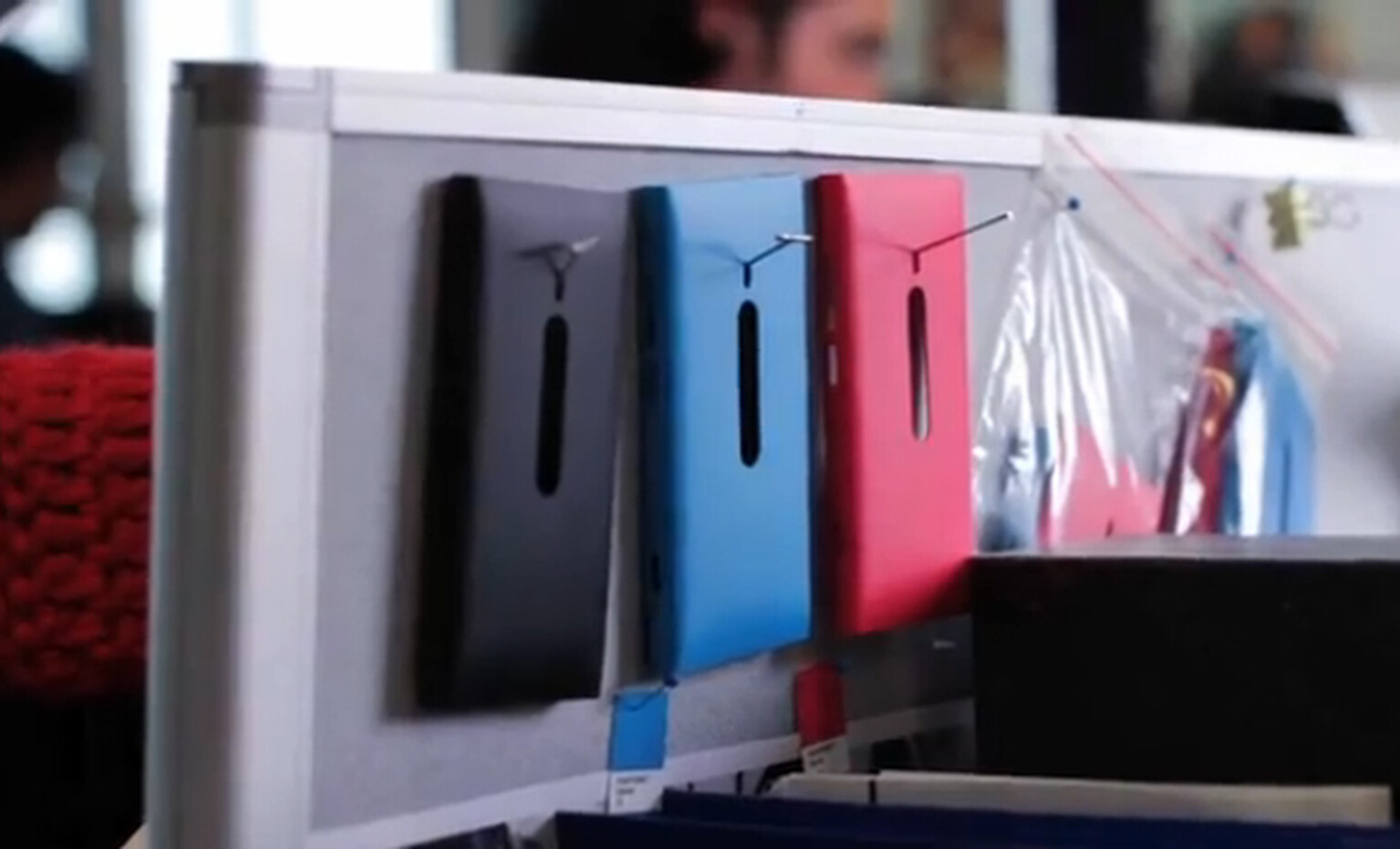 Nokia Sea Ray silicone cases outed in Nokia N9 video: Colours for all occasions