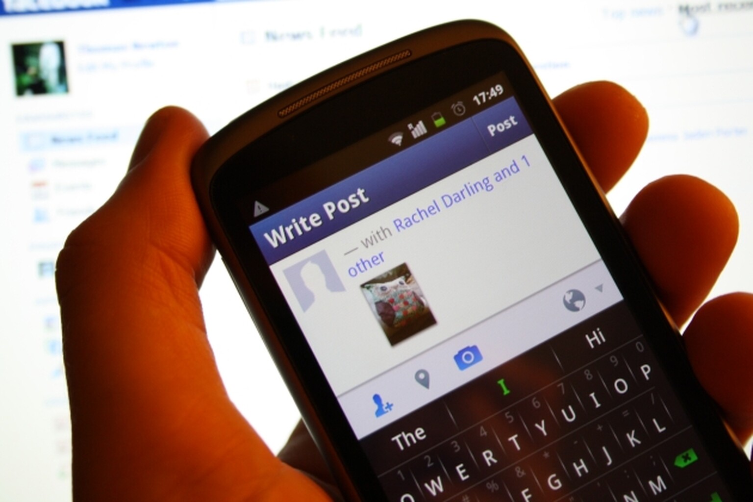Facebook for Android update: Tag friends in pictures, places in posts and more