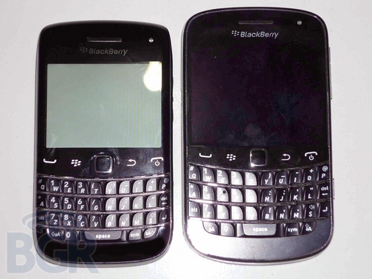 Is this the Blackberry Bold 9790? The Bold 9900’s brains with the Bold 9700’s looks