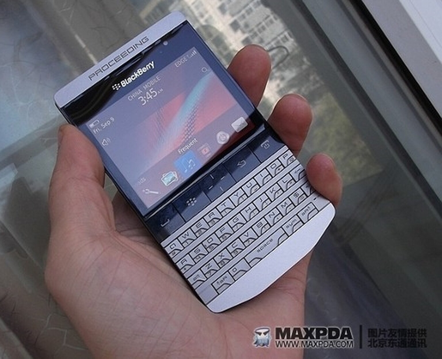 Mysterious BlackBerry device comes back from the future: Prototype luxury 9900?