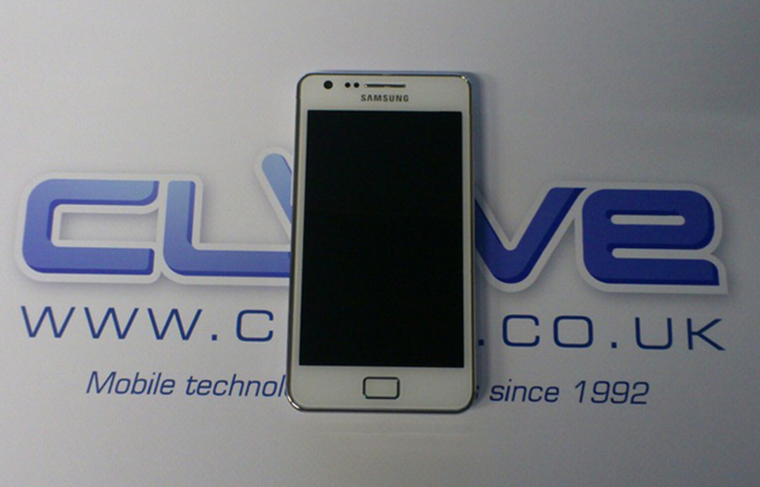 White Samsung Galaxy S2 available to order from Clove
