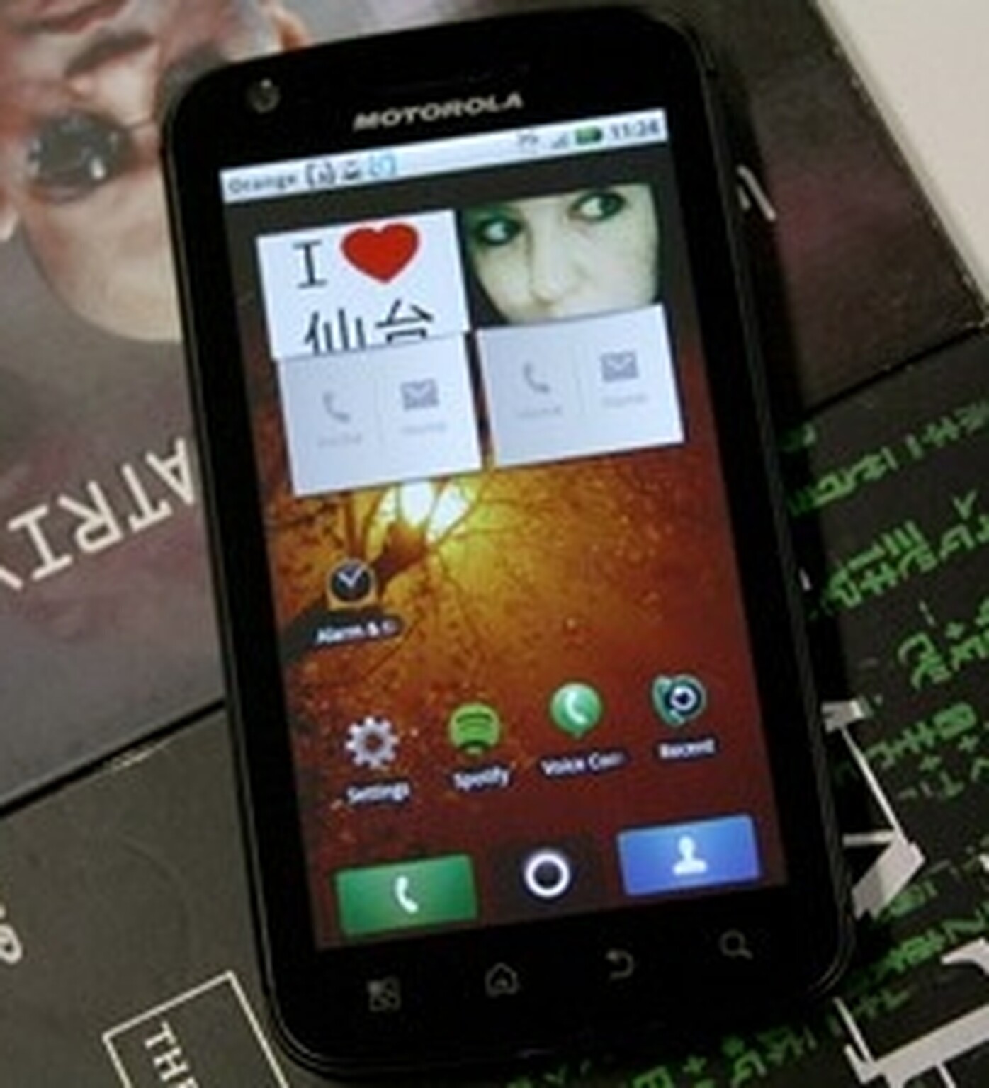 Motorola forced to pull TV advert following Samsung fan complaints