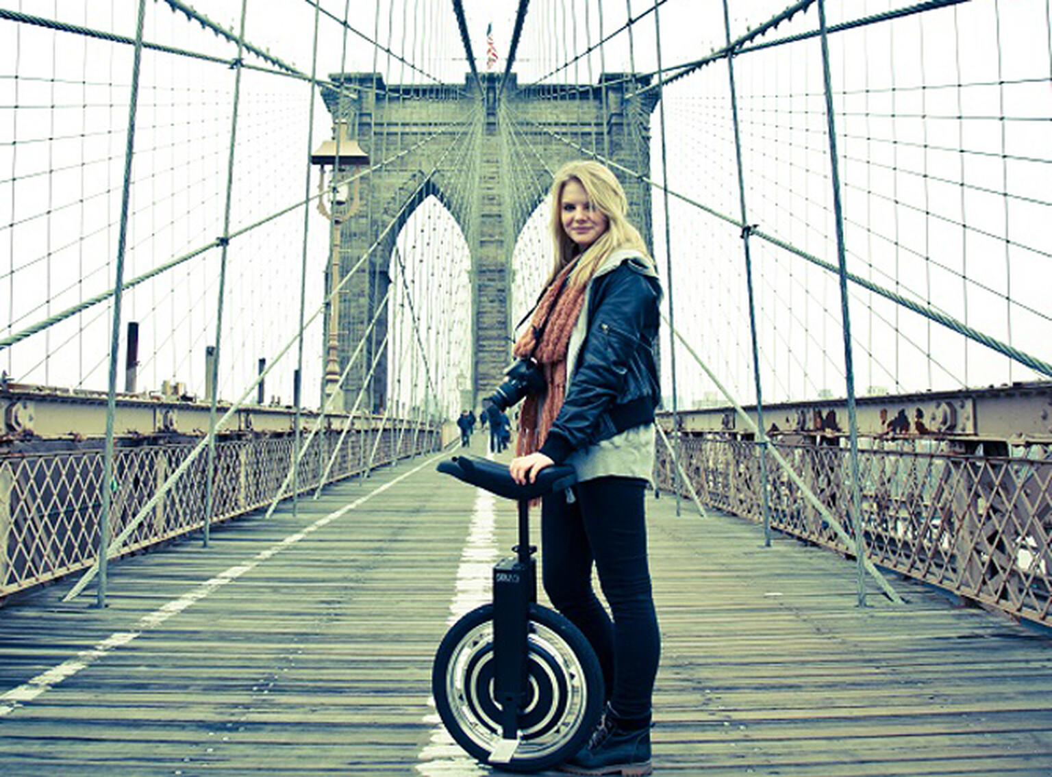 Self-balancing SBU V3 unicycle is a new way to roll