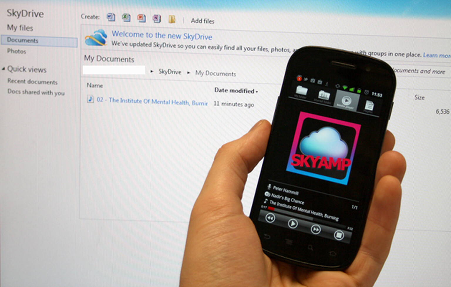 Waiting for Google Music to arrive in the UK? Get SkyAmp for Android and stream music from SkyDrive