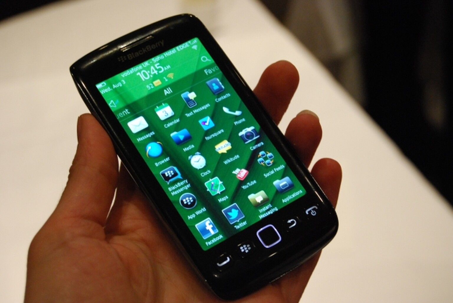 Blackberry Torch 9860 and Torch 9810 first look