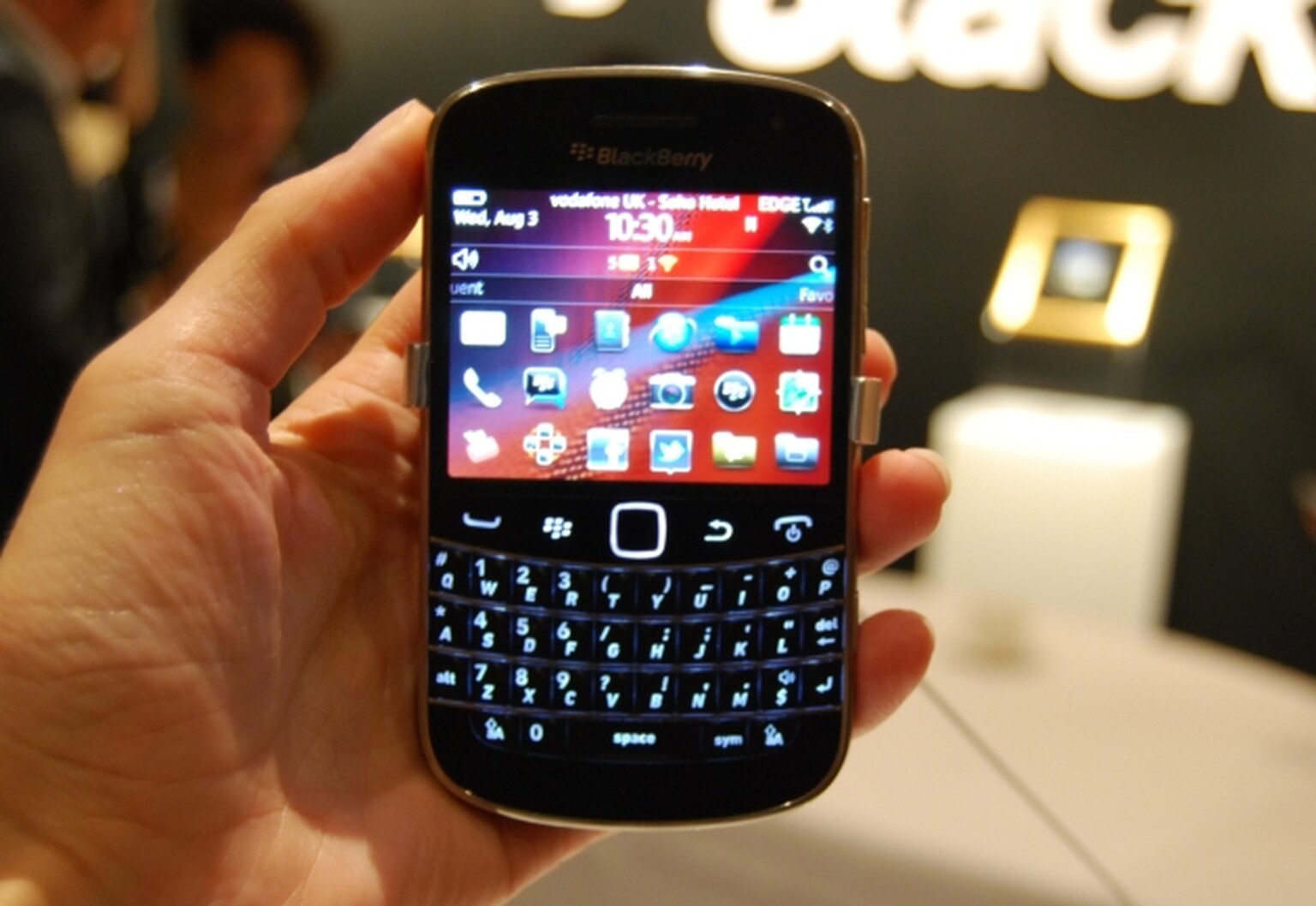 Blackberry Bold 9900 first look