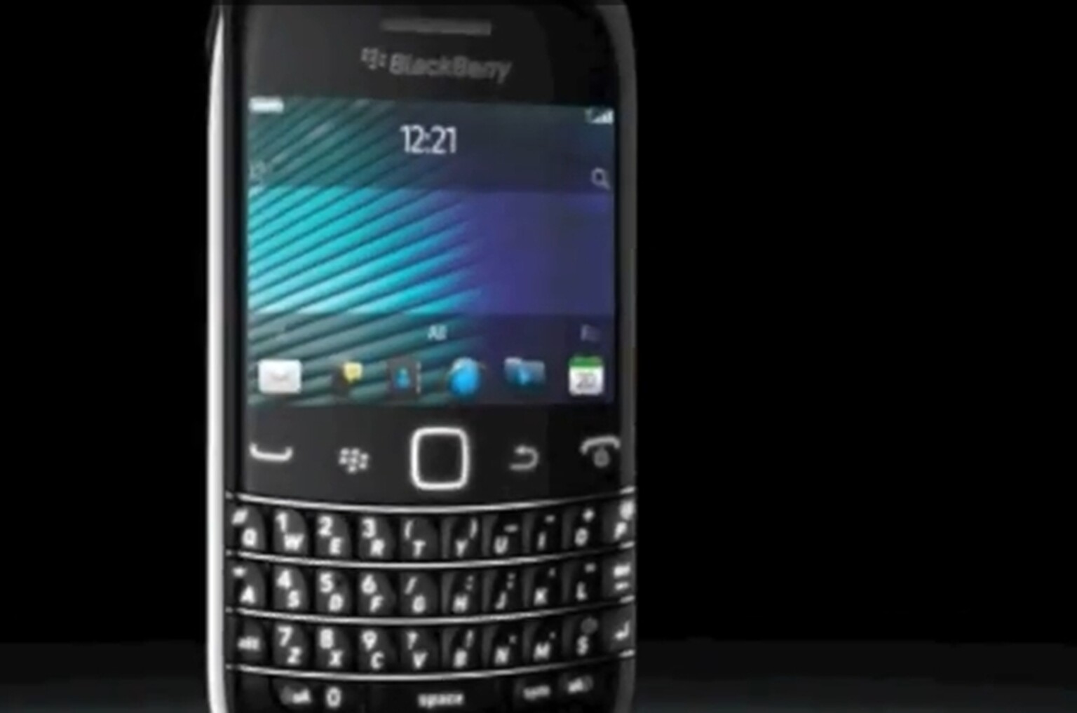 Tutorial video of BlackBerry Bold 9790: Cheap and cheerful Bold 9900?