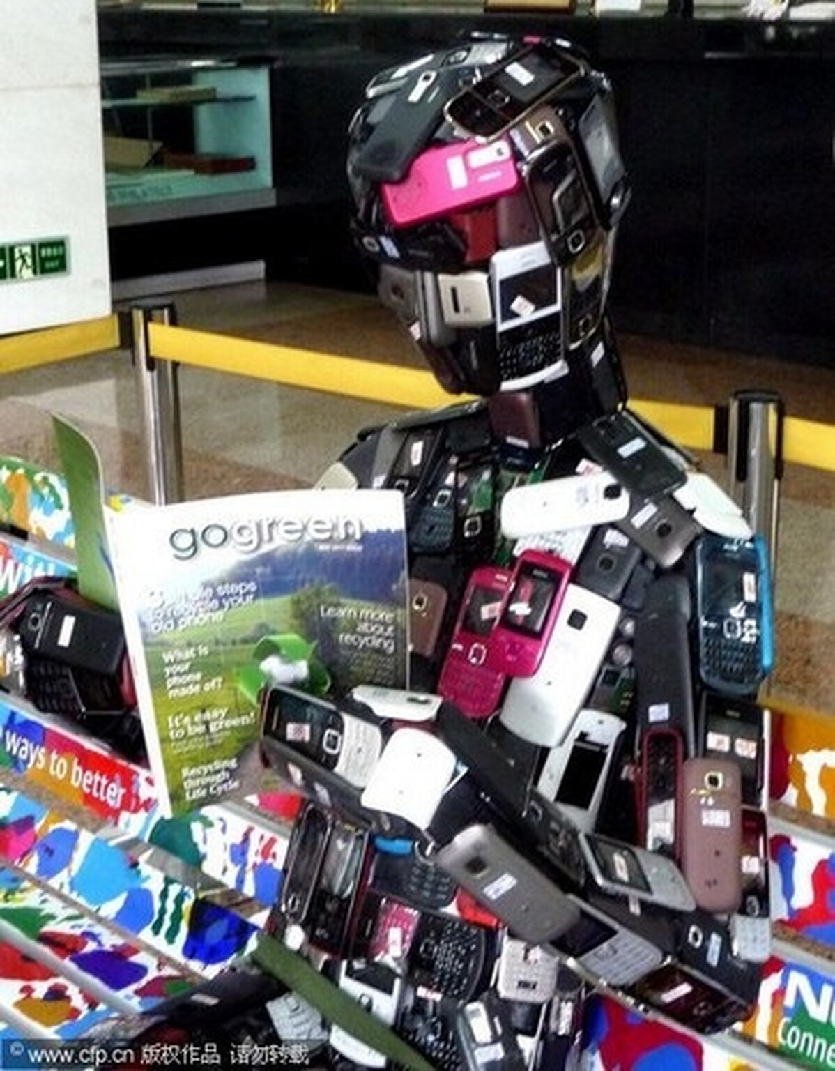 Nokia Robot built from old handsets appears in China