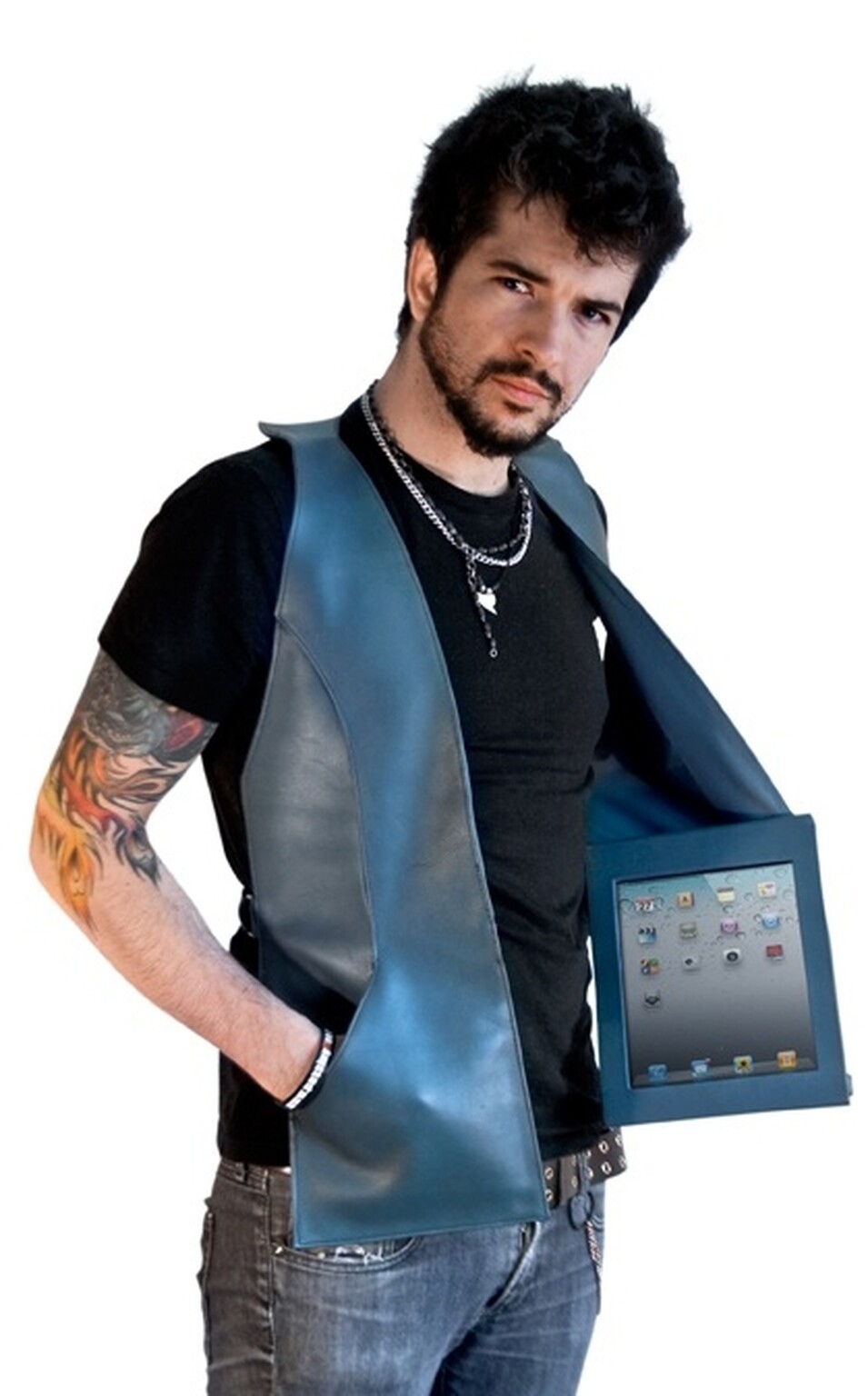 Student's iPad waistcoat wins prize, will go into production