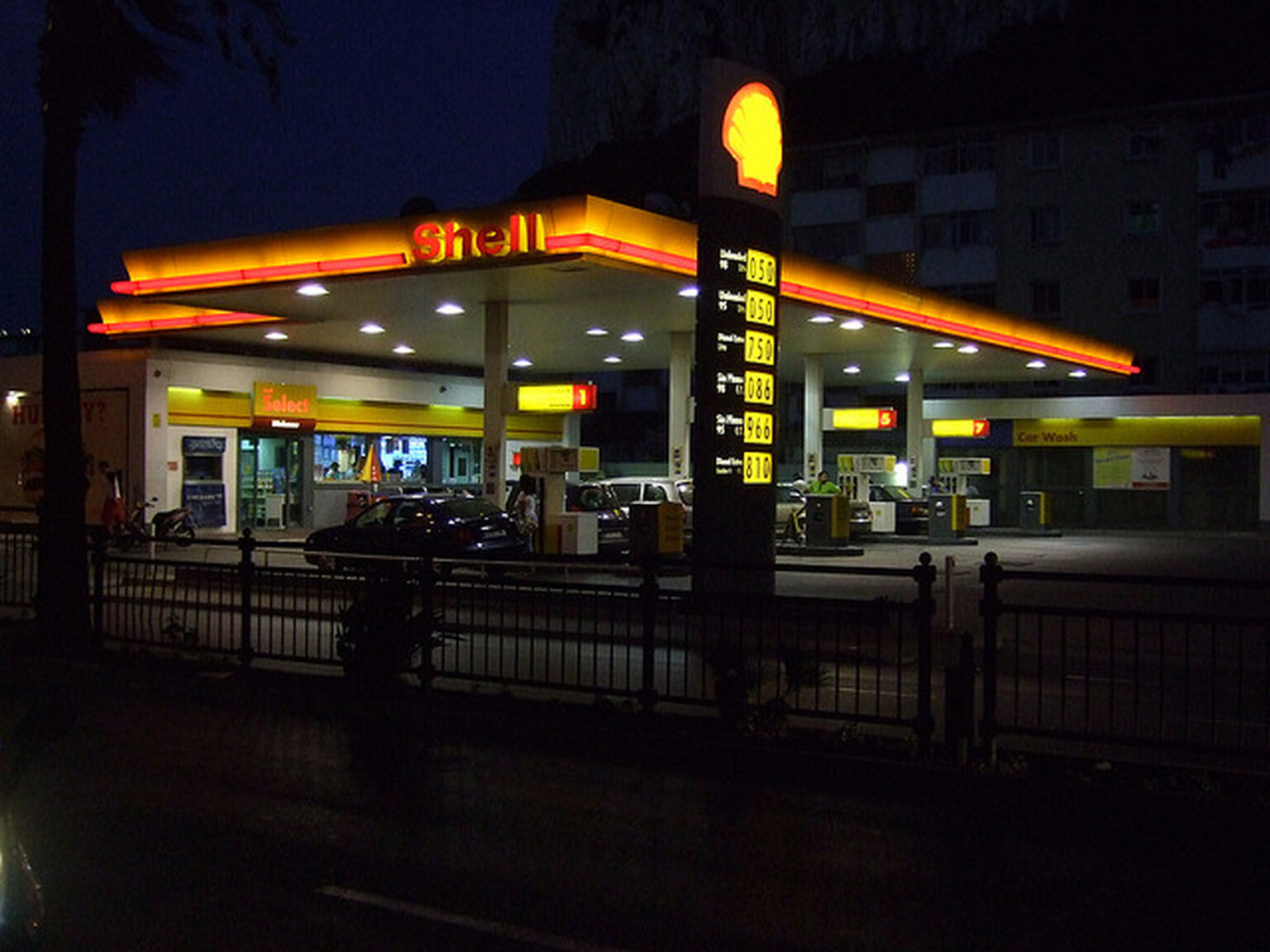 UK fuel prices set to rise amid Syrian attack fears
