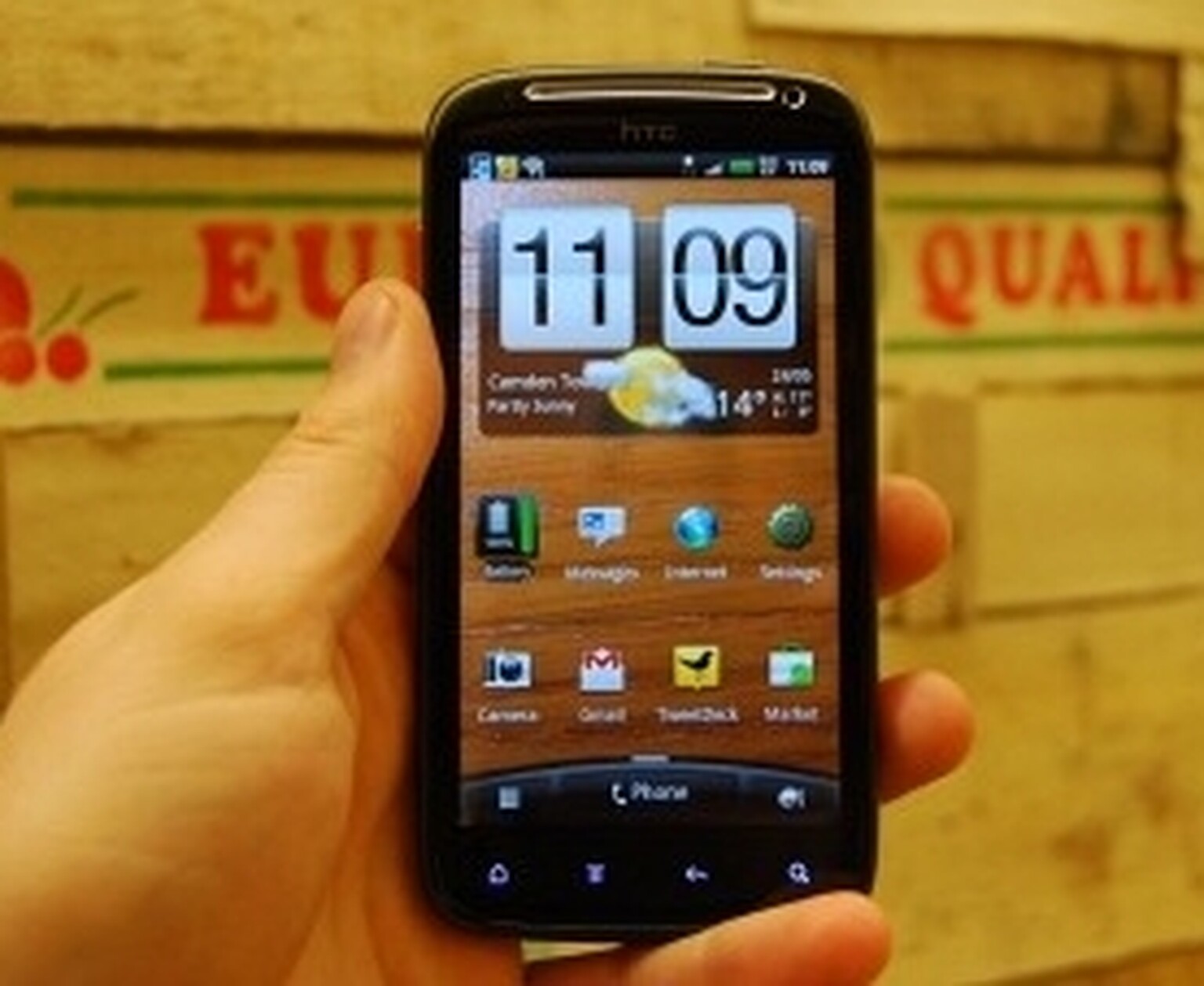 HTC Sensation: The return of Death Grip?