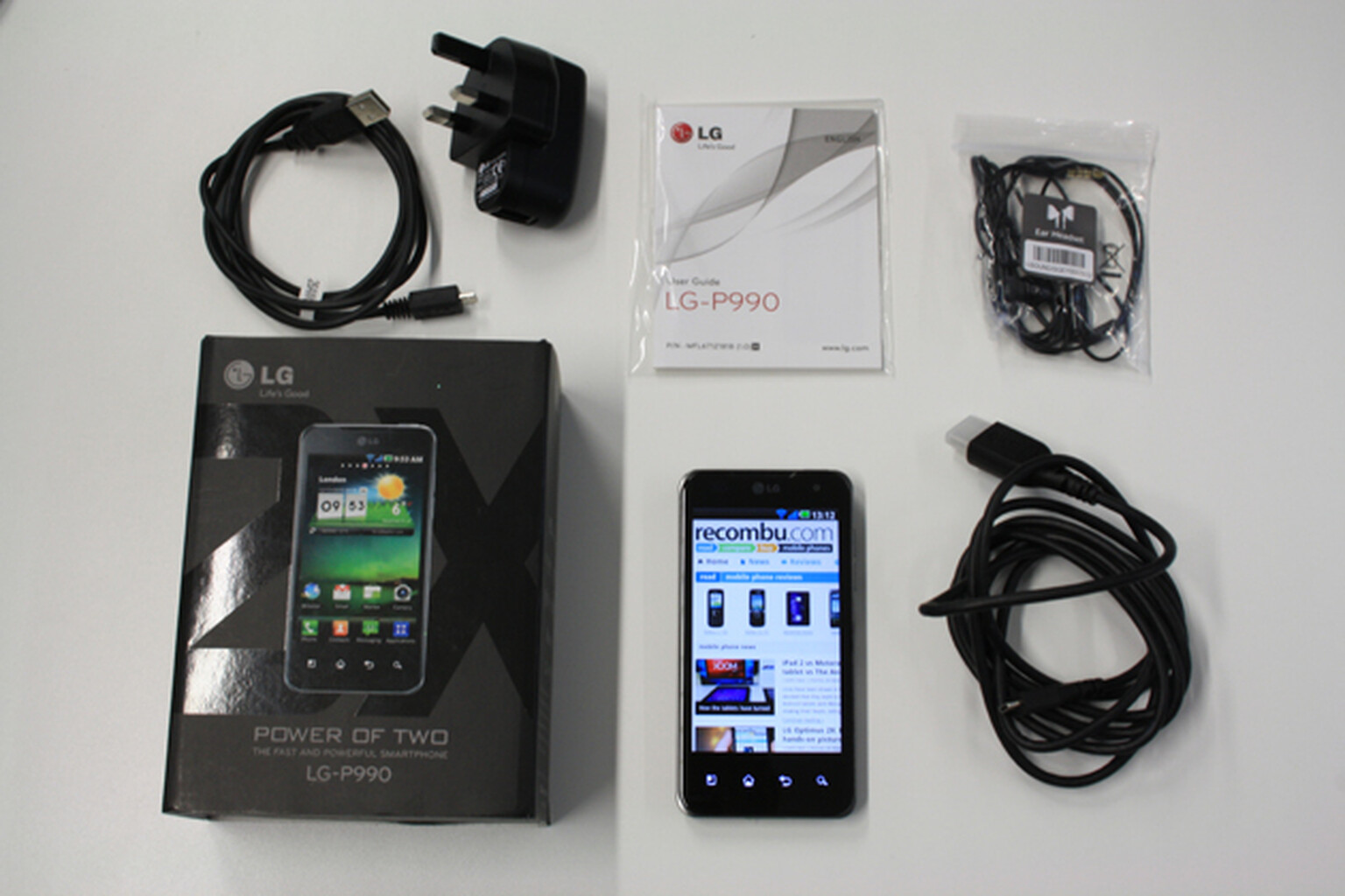 LG Optimus 2X: What's in the box?