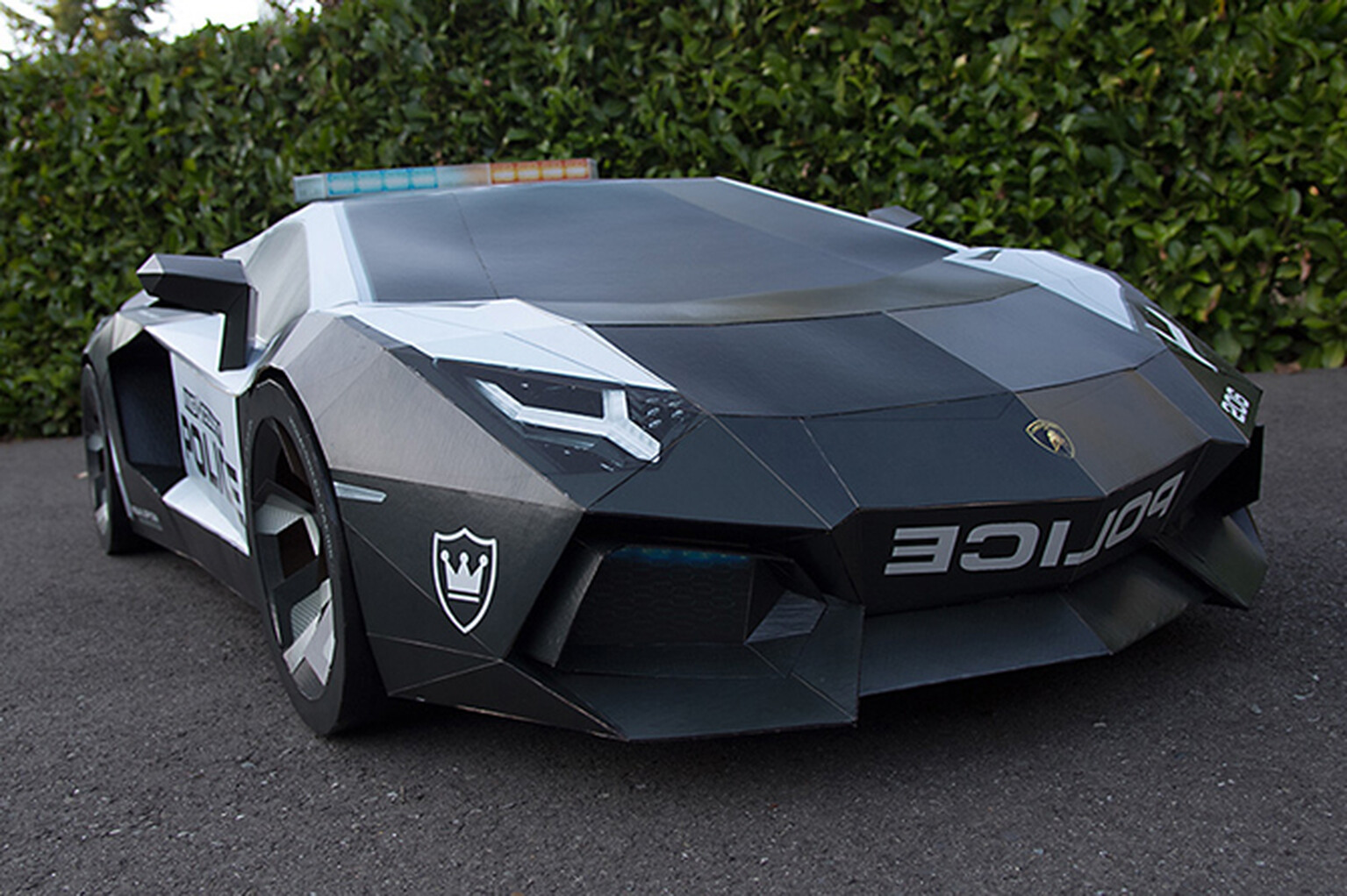 Paper Lamborghini Aventador makes your origami skills look rubbish