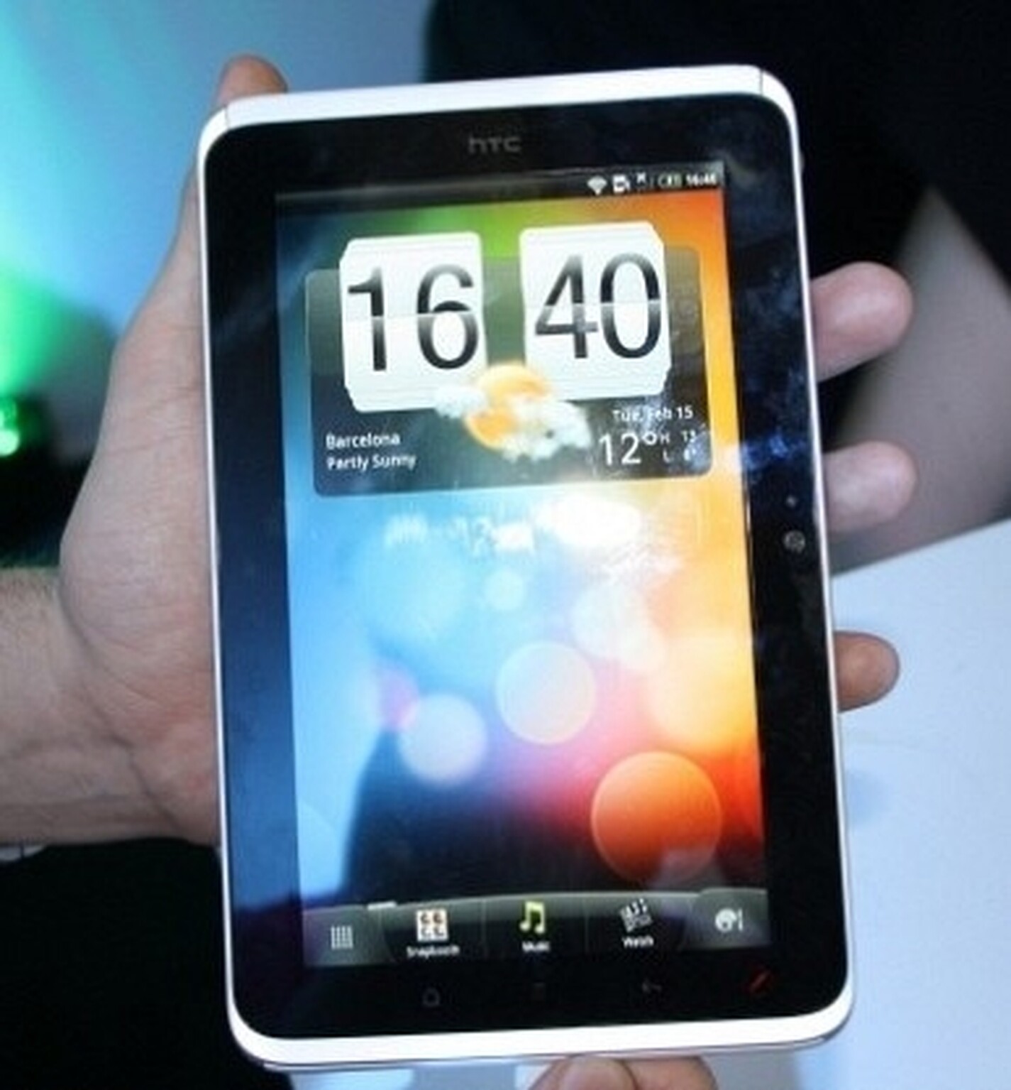 Tablets replace laptops. Best price for a tablet: "£250" says YouGov poll