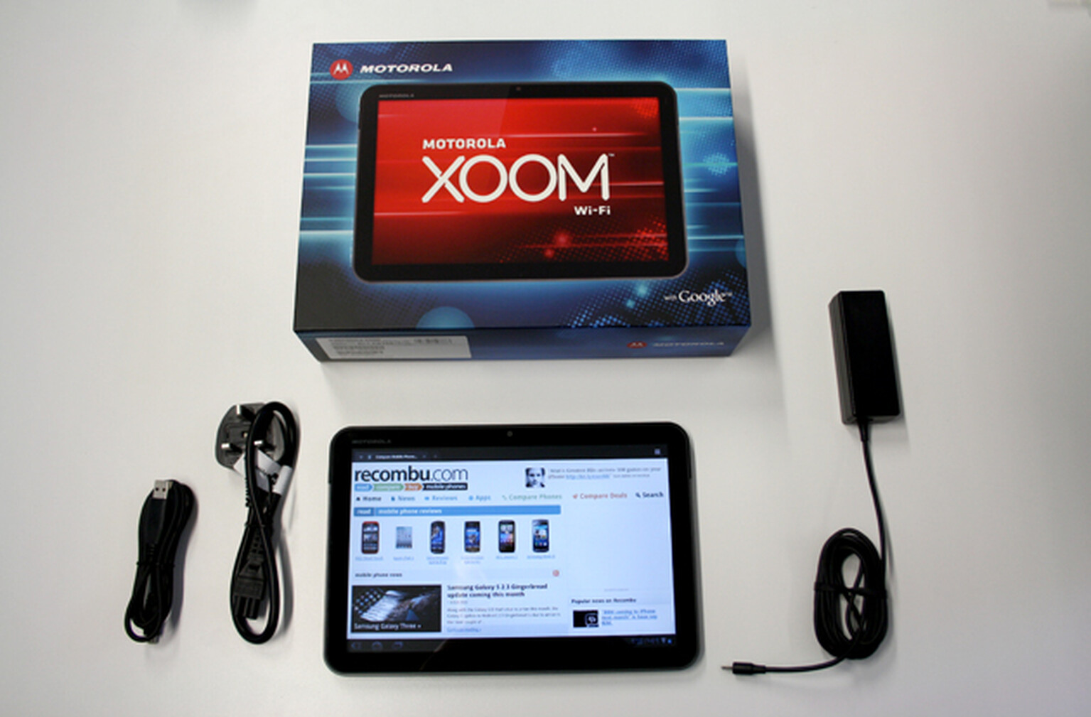 Motorola Xoom Wi-Fi: What's in the box?