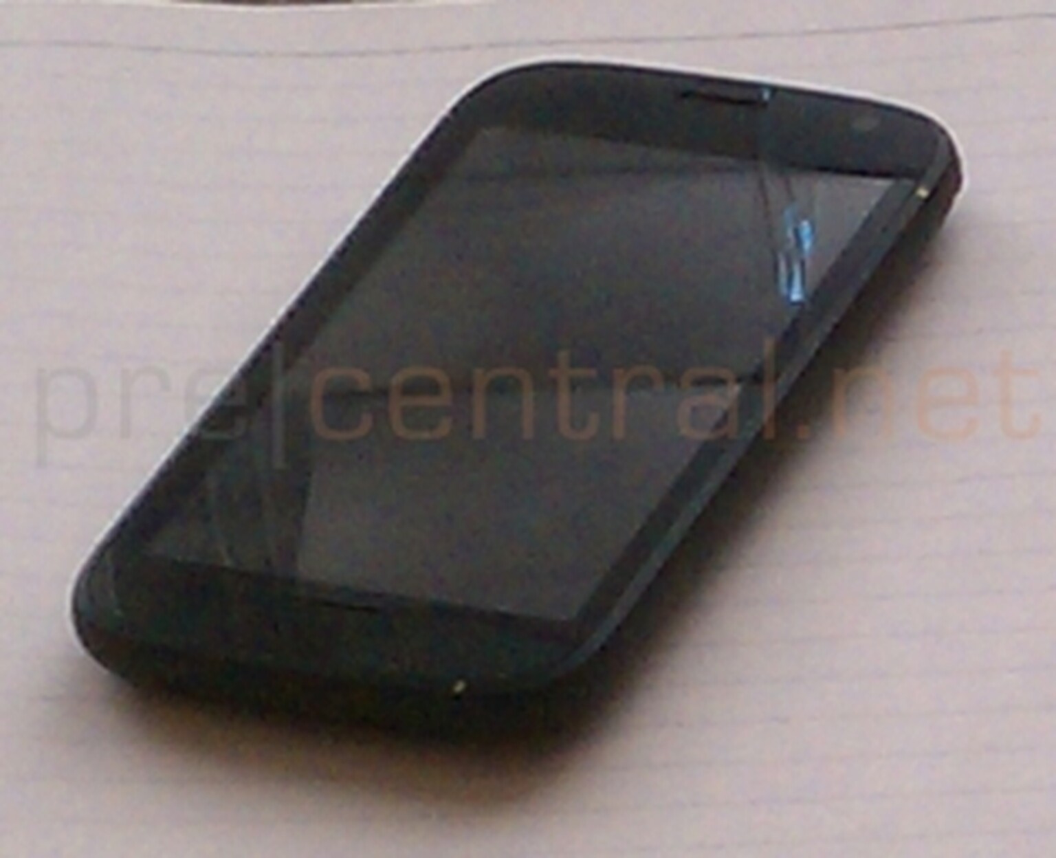 New HP webOS phone leaked: No keyboard