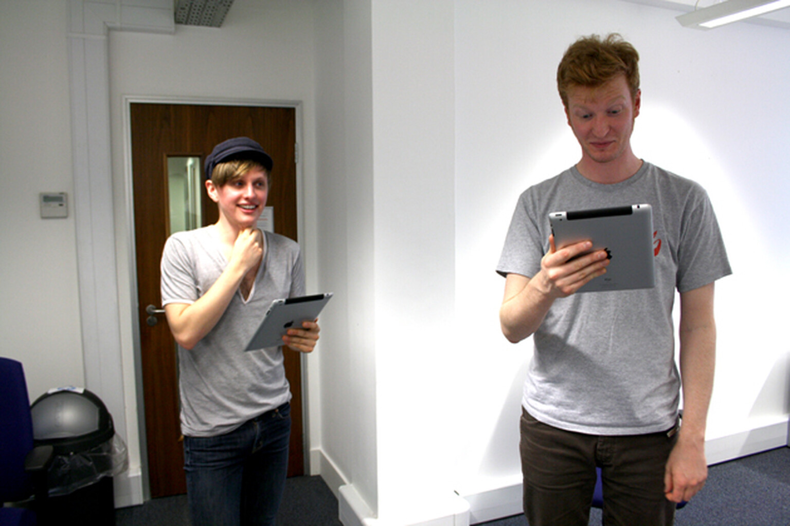 FaceTime on the iPad 2 and iPhone 4: Face/Off