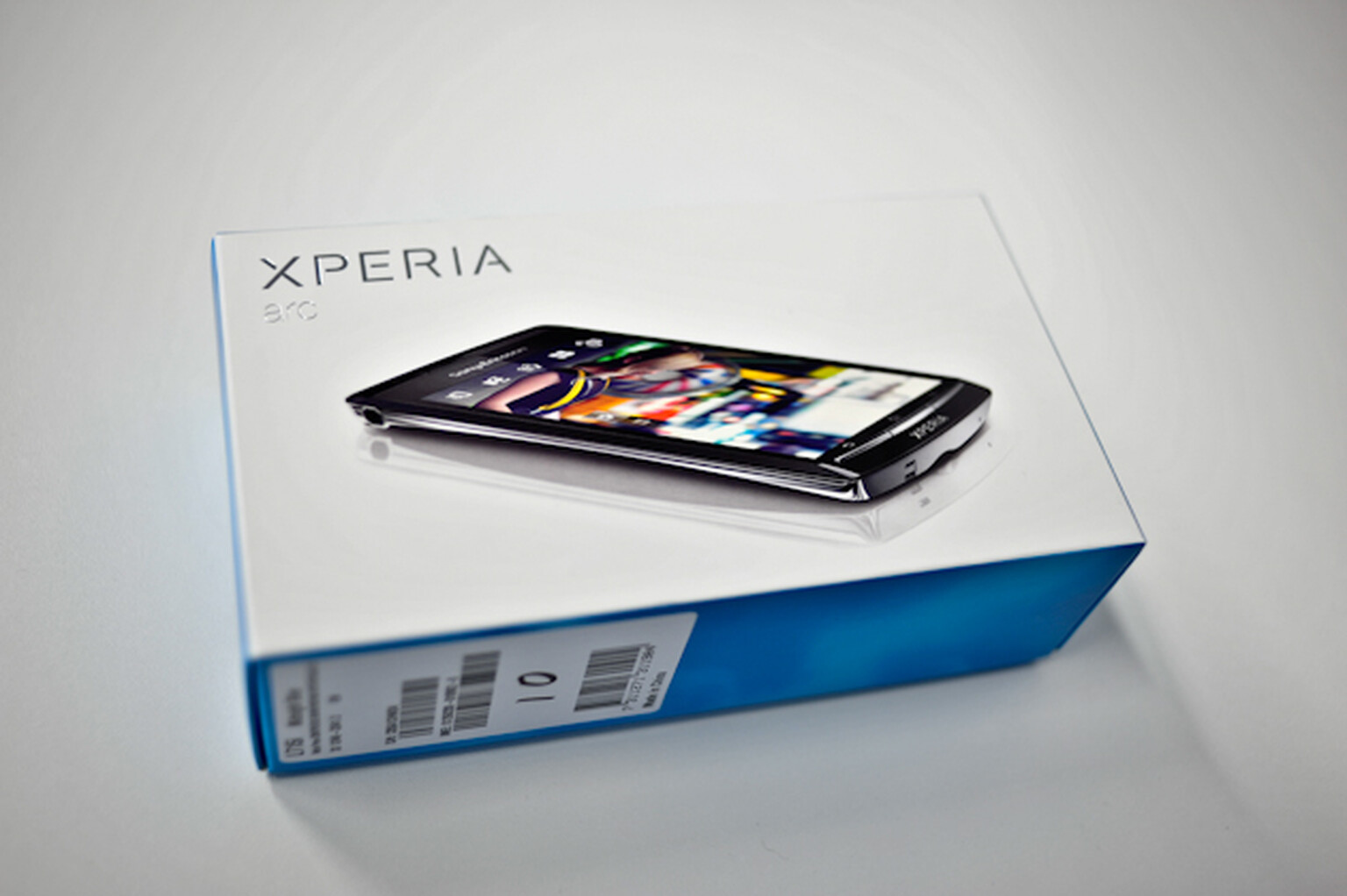 Sony Ericsson Xperia Arc: What's in the box?