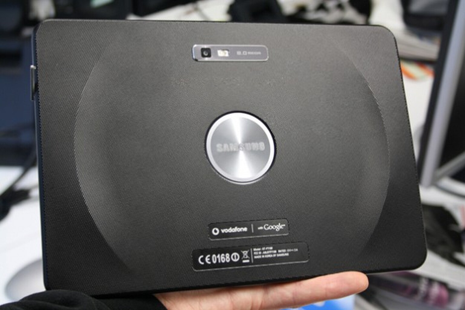 Original Samsung Galaxy Tab 10.1 to be renamed the 10.1V, still Vodafone exclusive