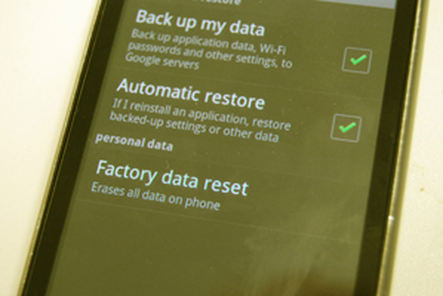 Selling your old phone? Delete everything before you do so
