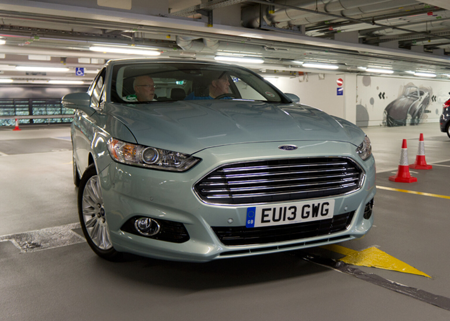 Ford Mondeo Hybrid first drive review