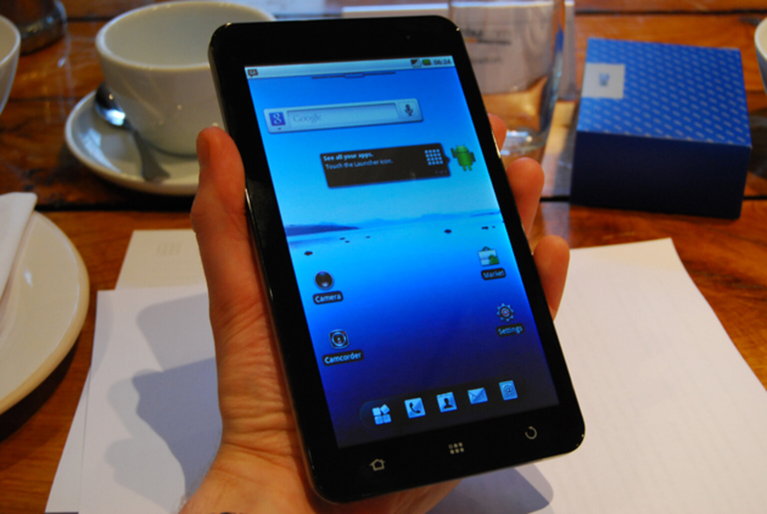Hands on with the ZTE Light: 7-inch Android 2.2 tablet