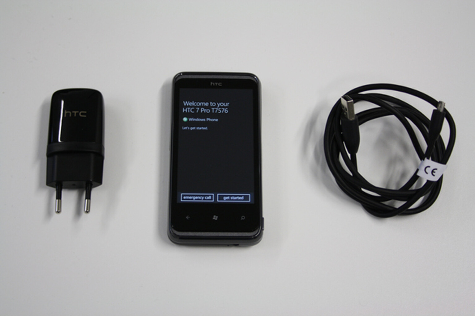 HTC 7 Pro: What's in the box?
