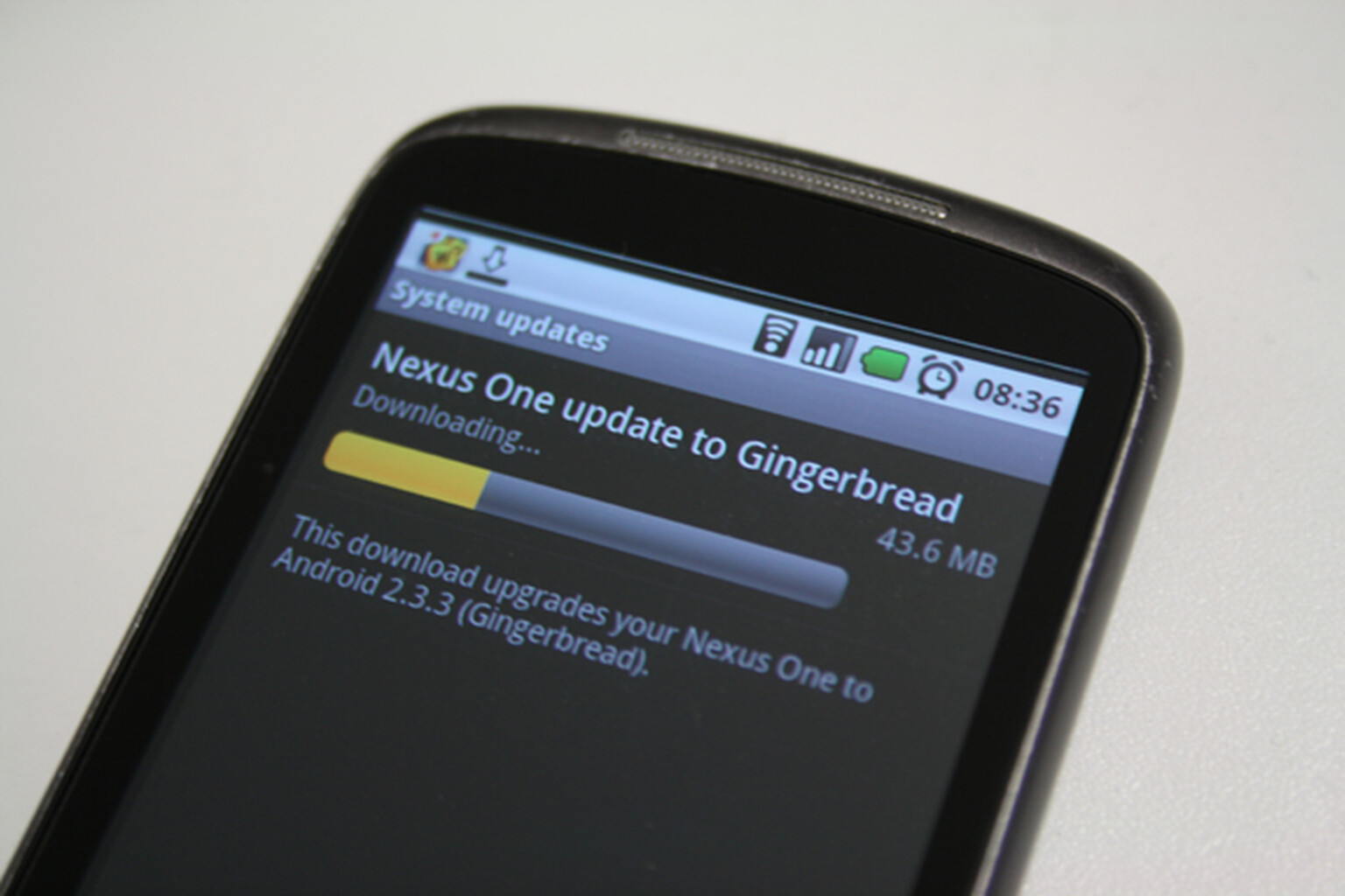 Gingerbread is here. We update our Nexus One to Android 2.3.3