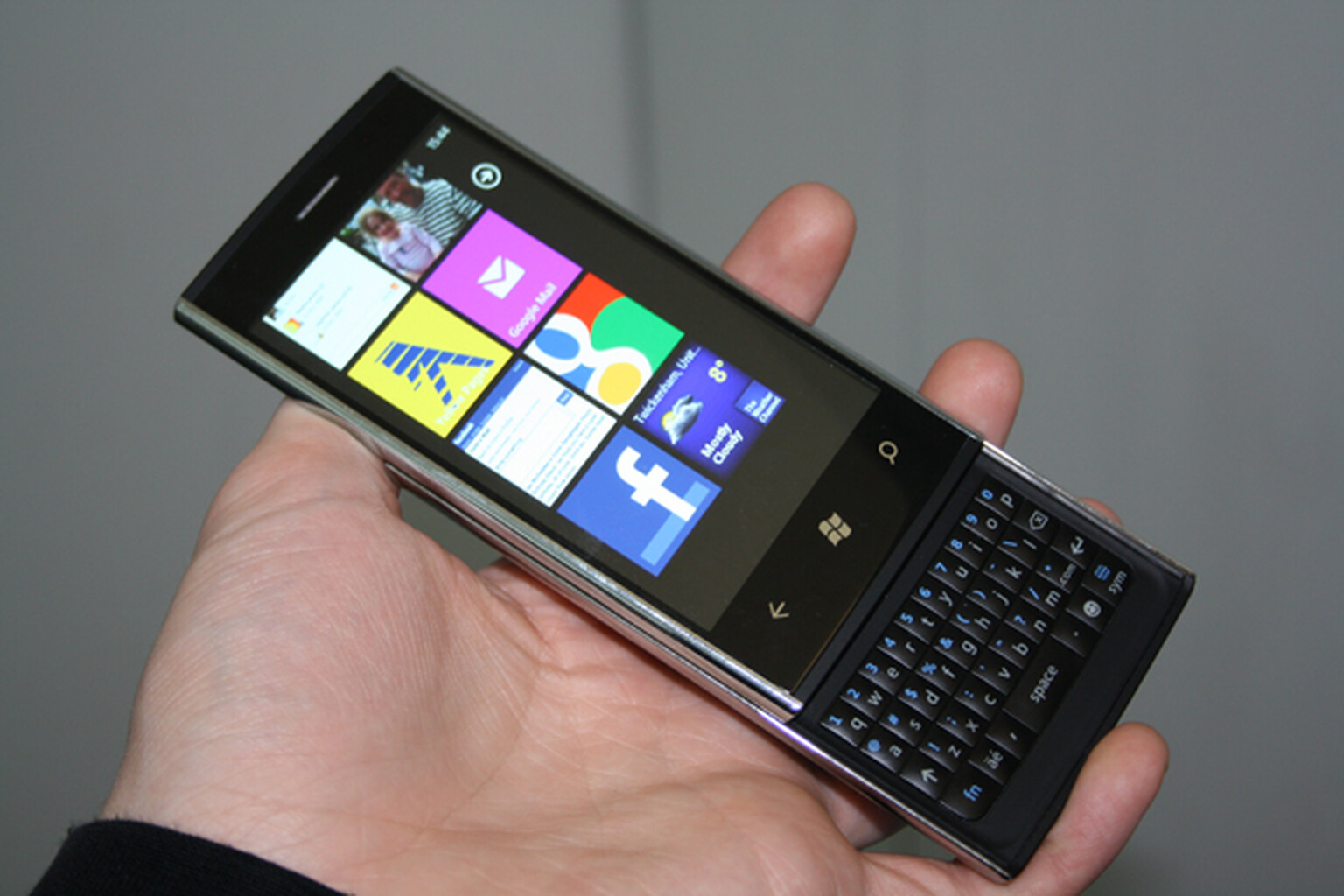 Dell Venue Pro: Photo gallery