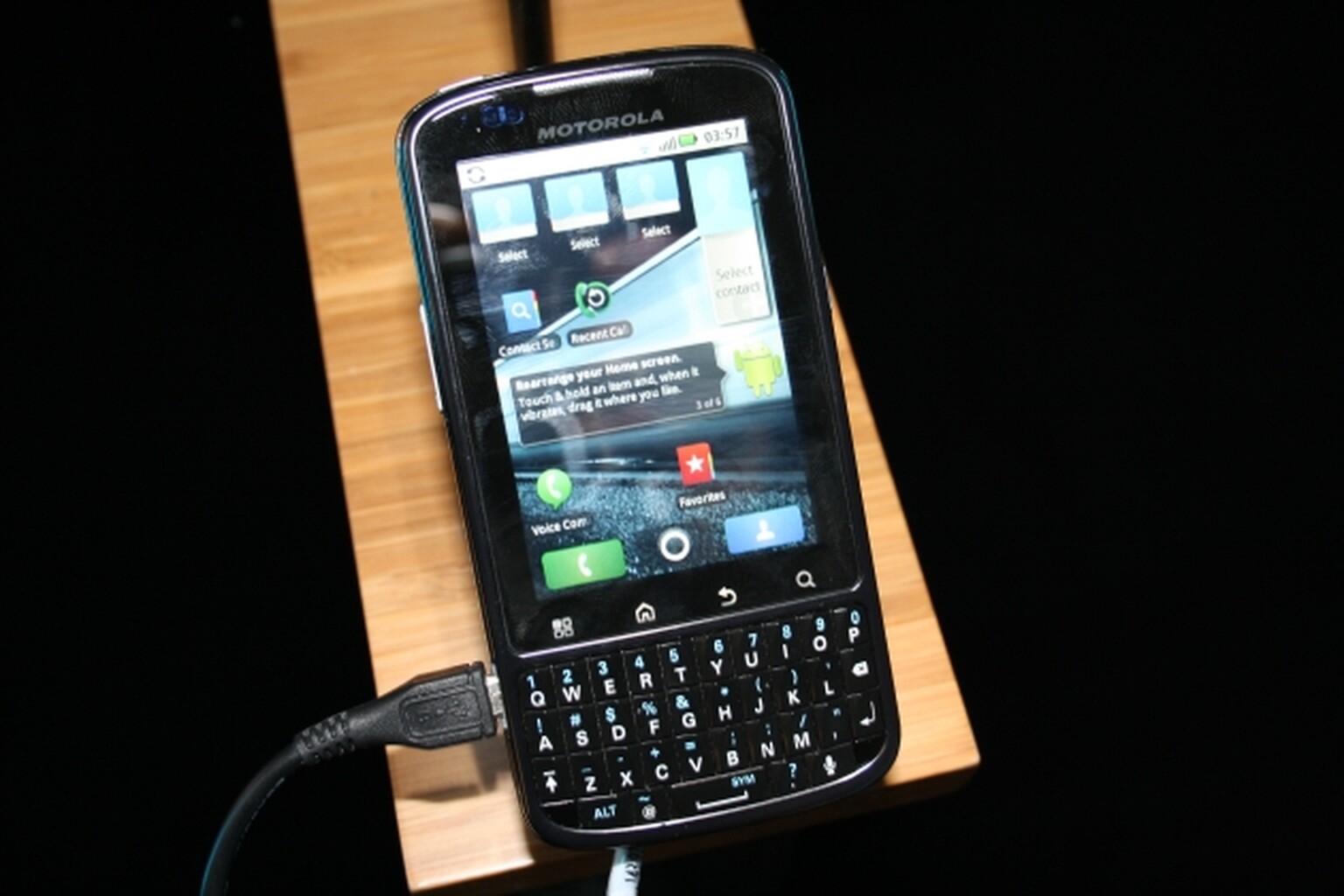 Motorola Pro: Photo gallery
